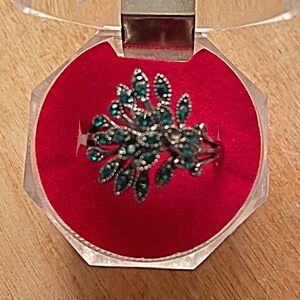 NWT Green Stone Ring